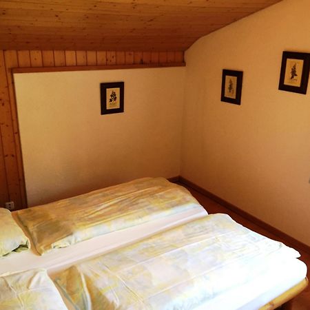 Alpen Chalet Kandersteg Habitación foto