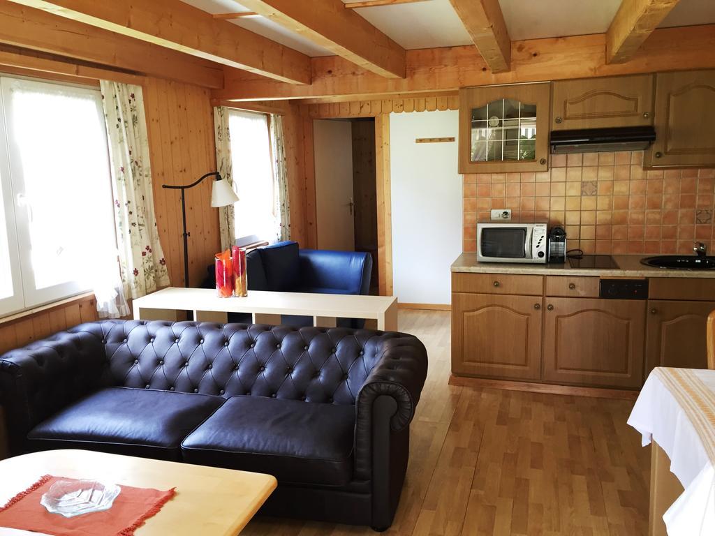 Alpen Chalet Kandersteg Habitación foto